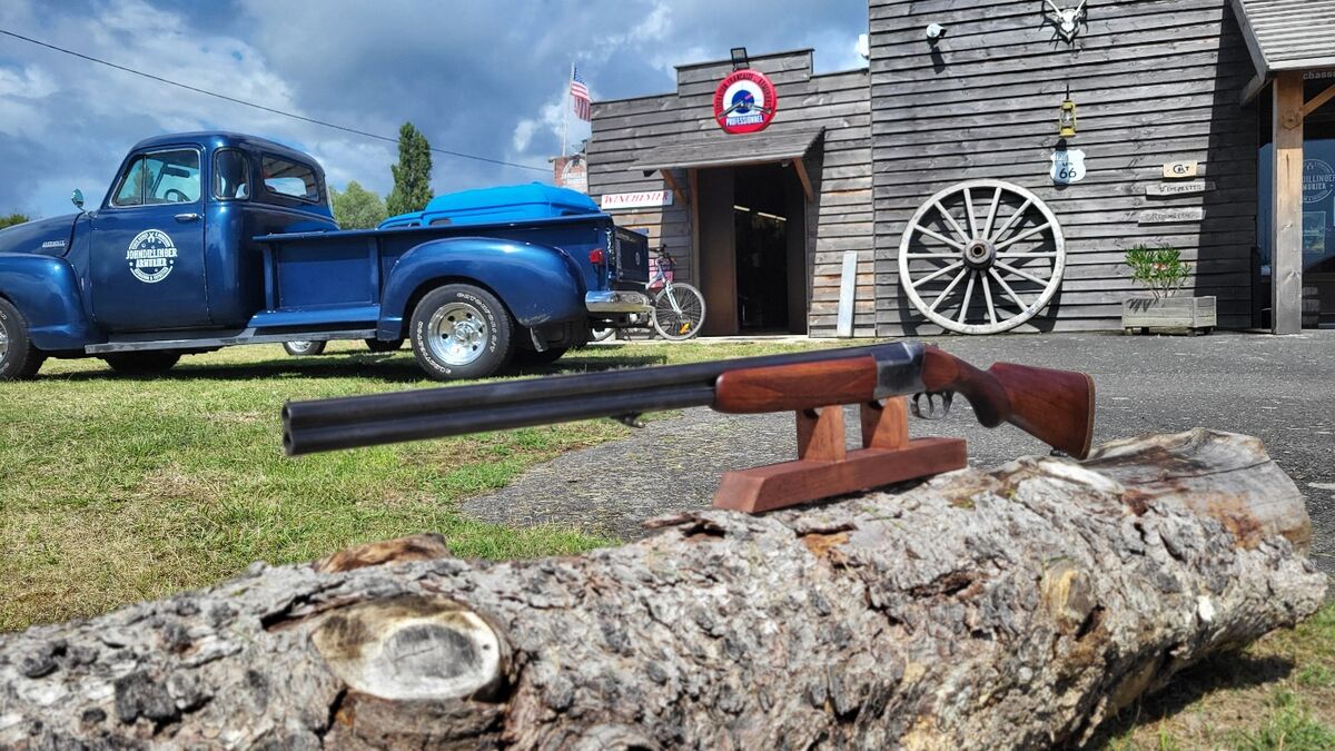 Le fusil terminé, sur présentoir